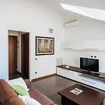 Viale Hambury 51 Apartamento