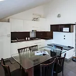 Viale Hambury 51 * Alassio