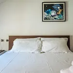 Viale Hambury 51 * Alassio