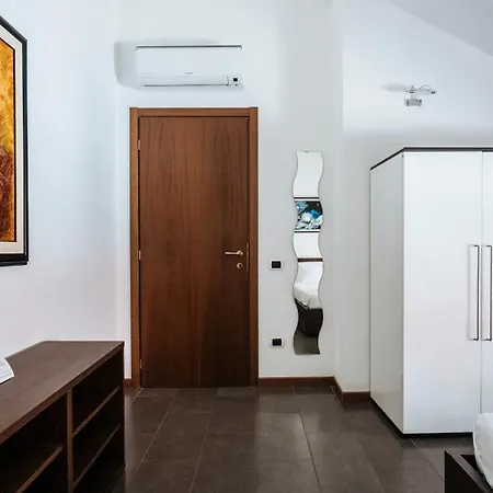 Viale Hambury 51 * Alassio