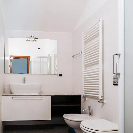 Viale Hambury 51 Apartment *