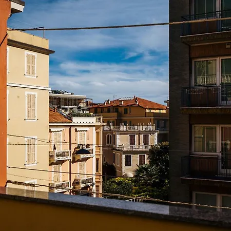 Viale Hambury 51