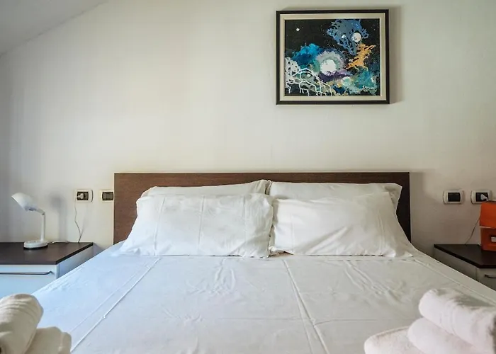 Lägenhet Viale Hambury 51