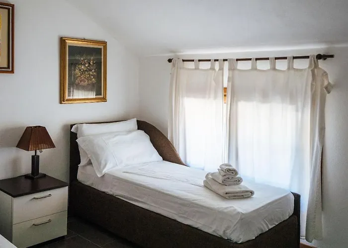 Viale Hambury 51 Daire *