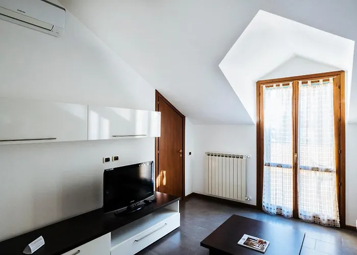 Viale Hambury 51 Apartment