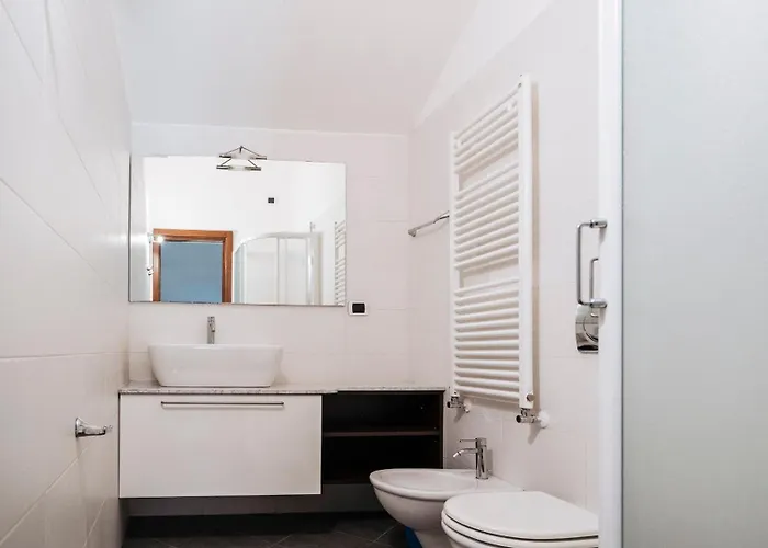 Viale Hambury 51 Apartment *