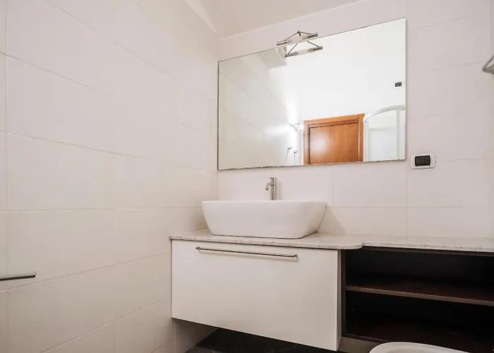 Apartment Viale Hambury 51 *