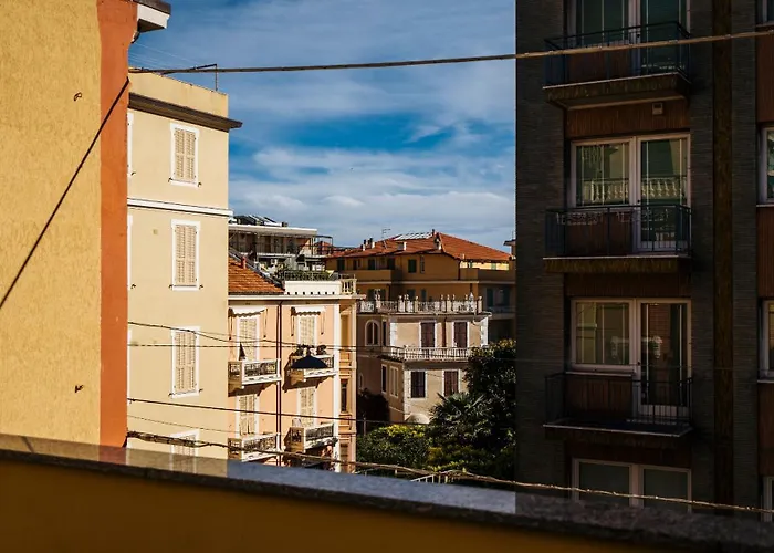 Viale Hambury 51